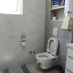 One Bedroom Gogo With Private Parking * Neum